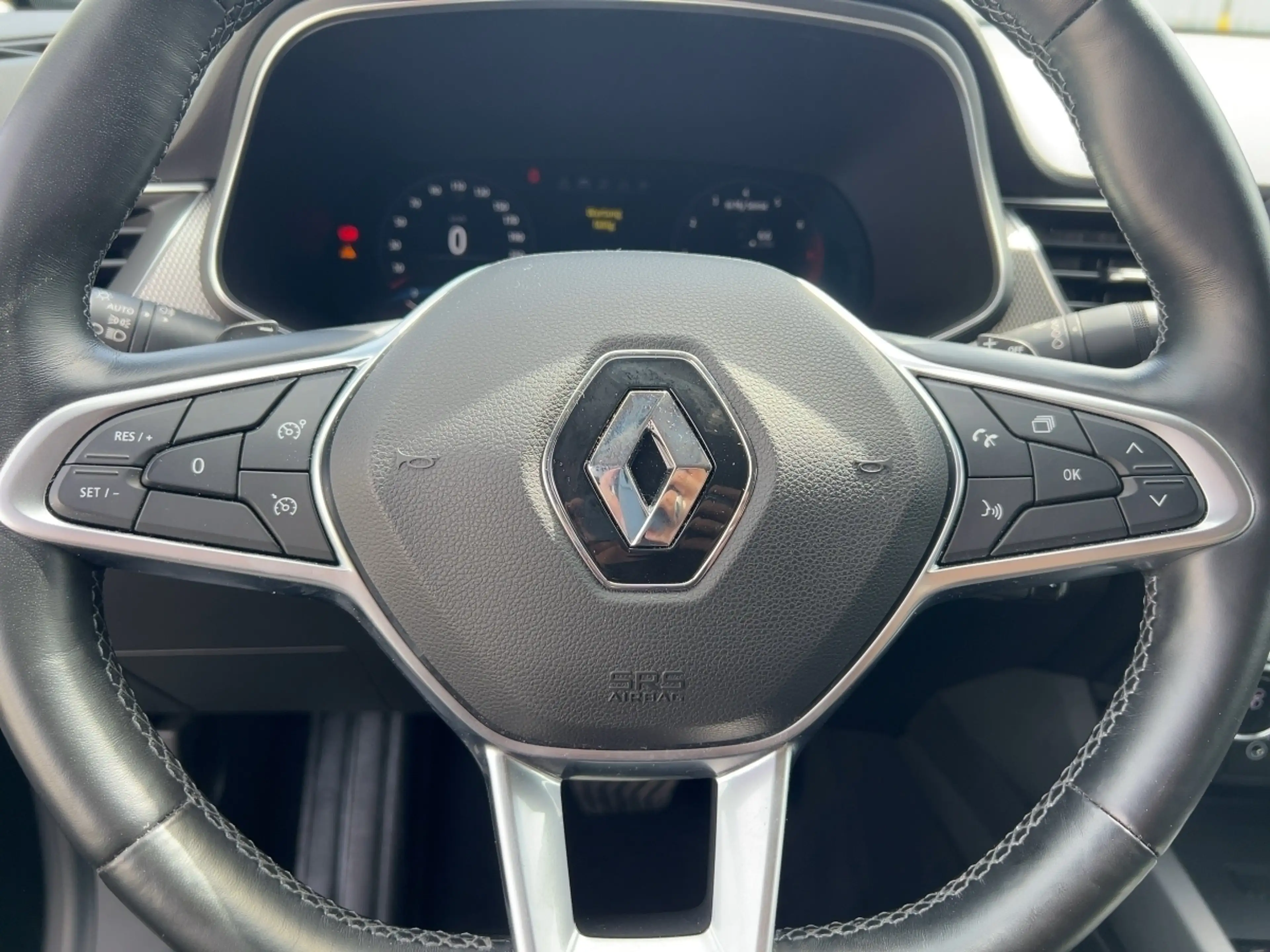 Renault Arkana TECHNO TCe 140 EDC CarPlay/Comfort-Pack — photo 17
