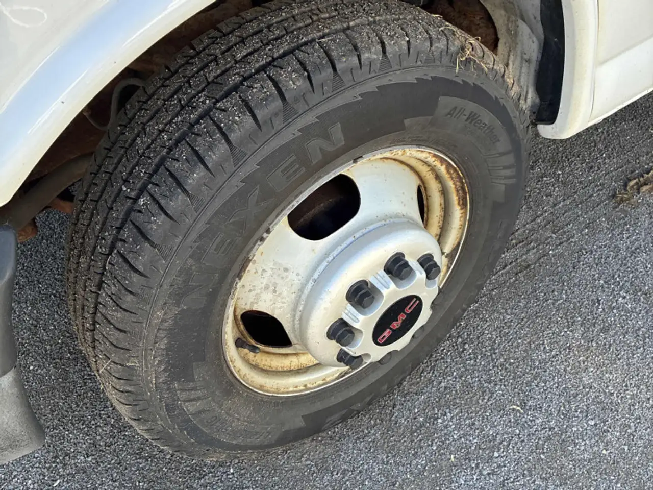 GMC Savana снимка GMC Savana