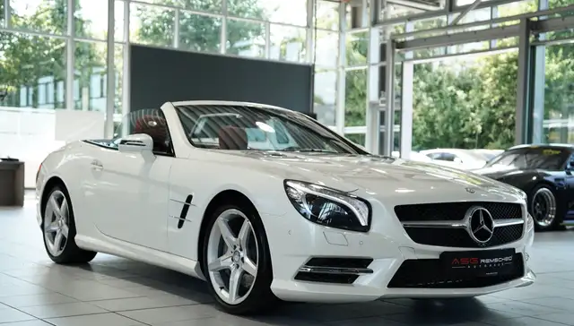 Mercedes-Benz SL view 6
