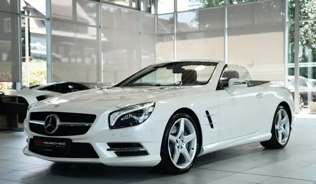 Mercedes-Benz SL view 5