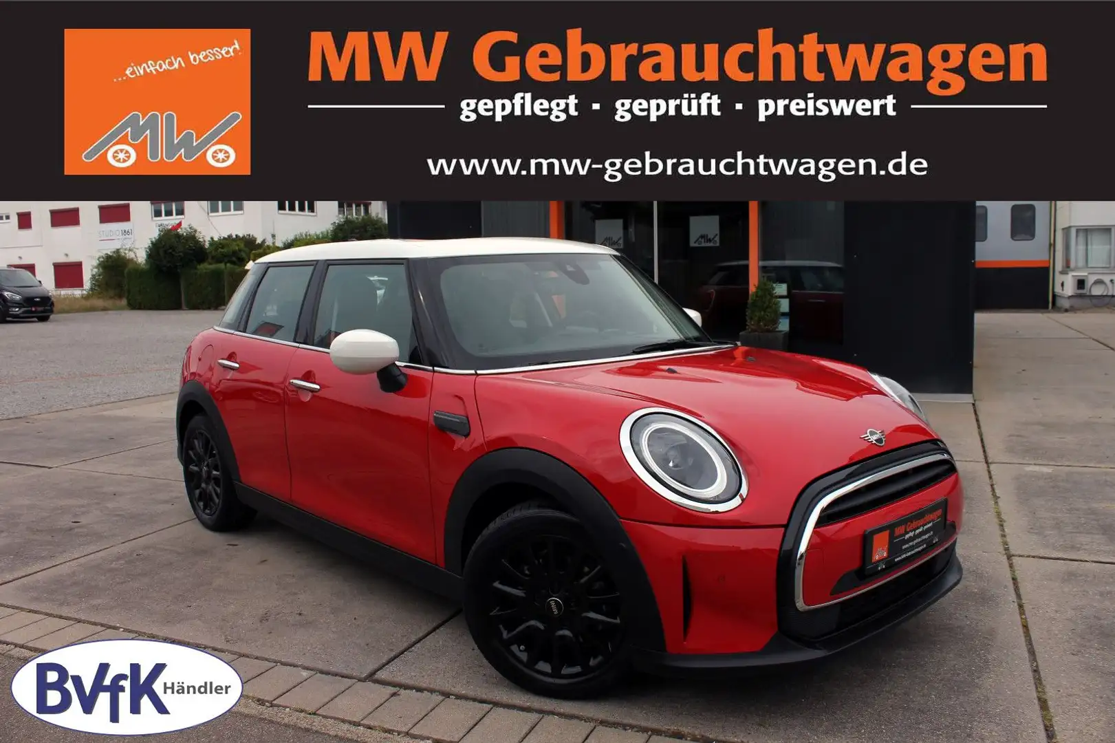 MINI Cooper Classic-Trim 5-trg. LED PANO HUD CarPlay Rot - 1