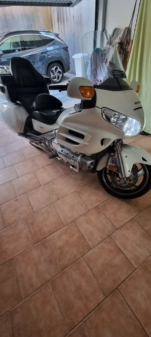 Honda Gold Wing Bianco - 1