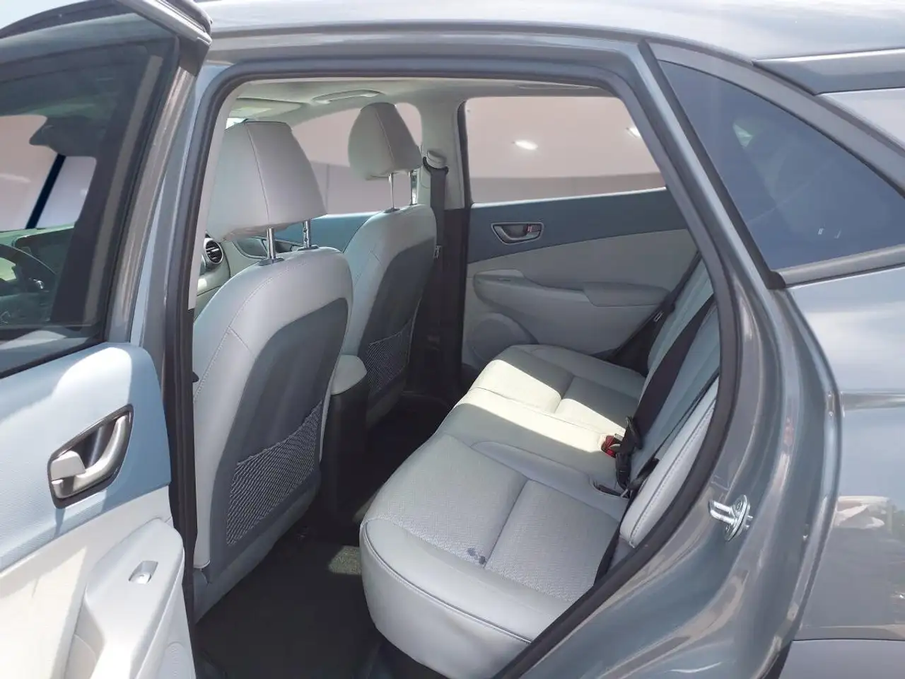 Hyundai KONA снимка Hyundai KONA