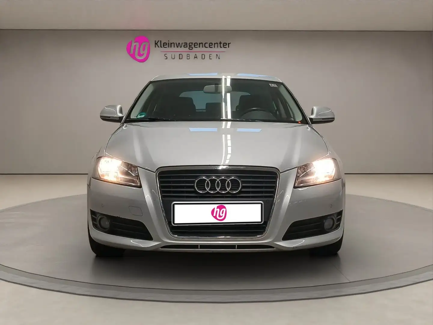 Audi A3 1.6 Attraction 1. HAND KLIMA ALU TÜV NEU Silber - 2