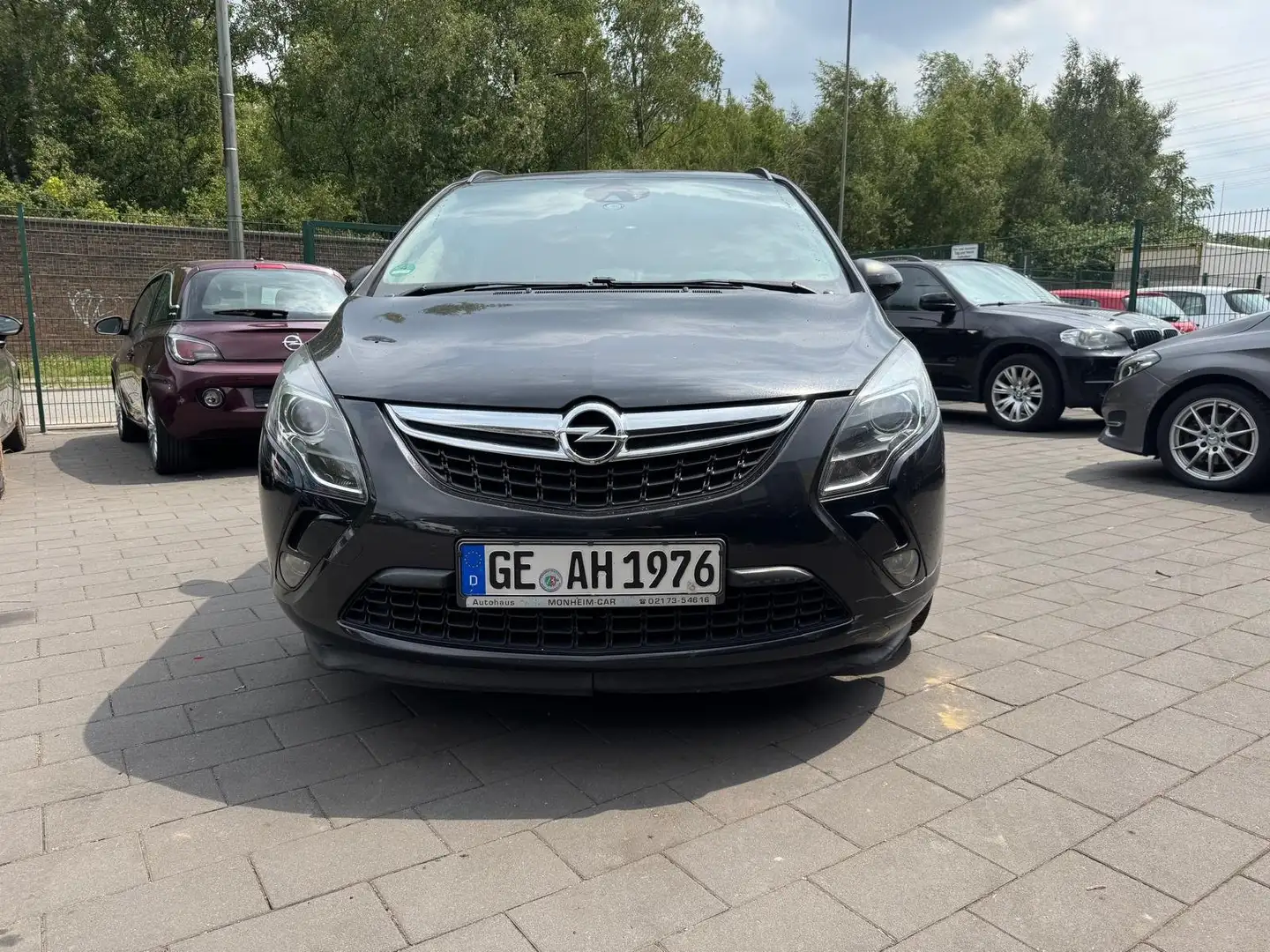 Opel Zafira Tourer Edition Automatik 7 Sitzer Schwarz - 2