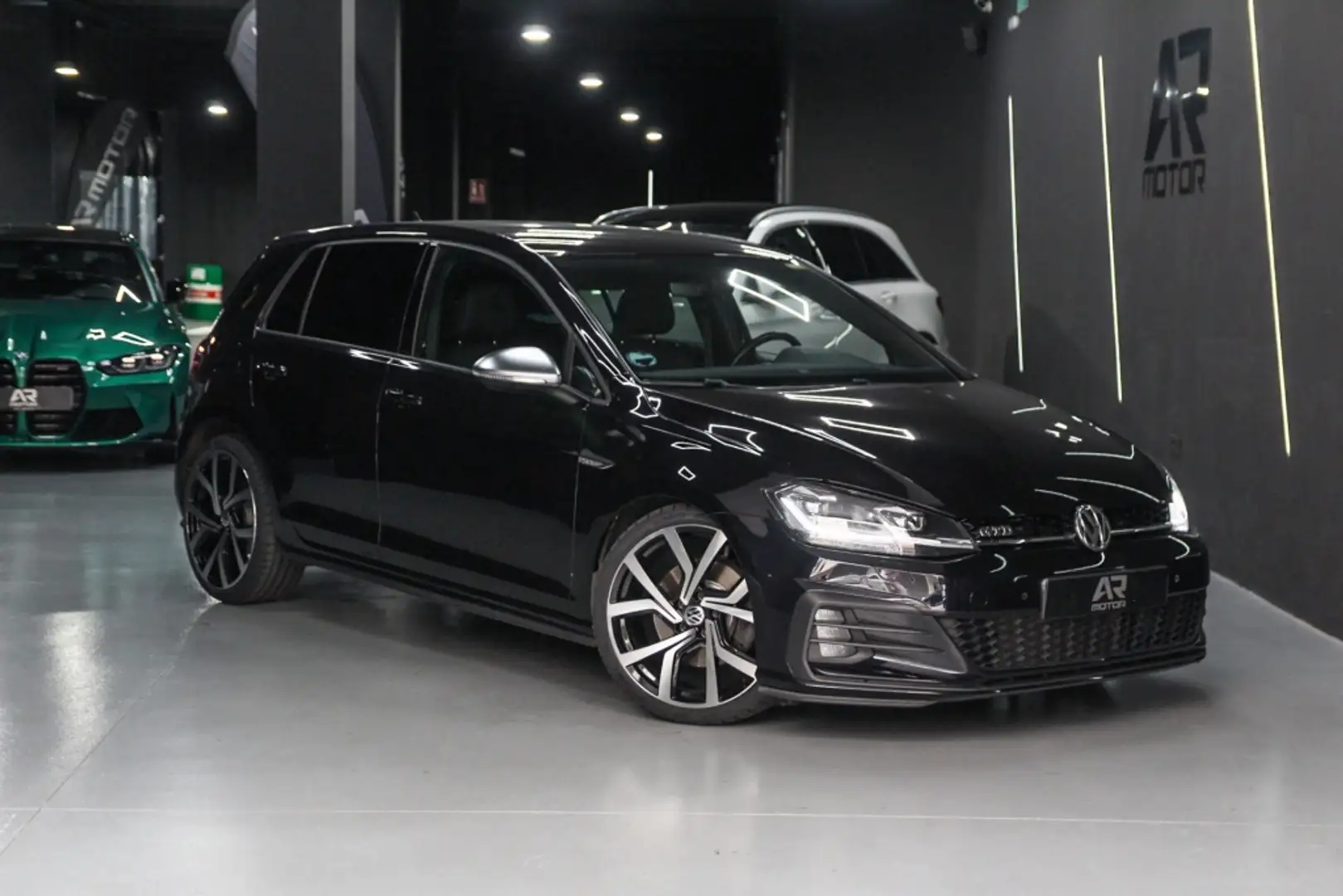 Volkswagen Golf 2.0TDI GTD DSG7 135kW(4.75) Negro - 1