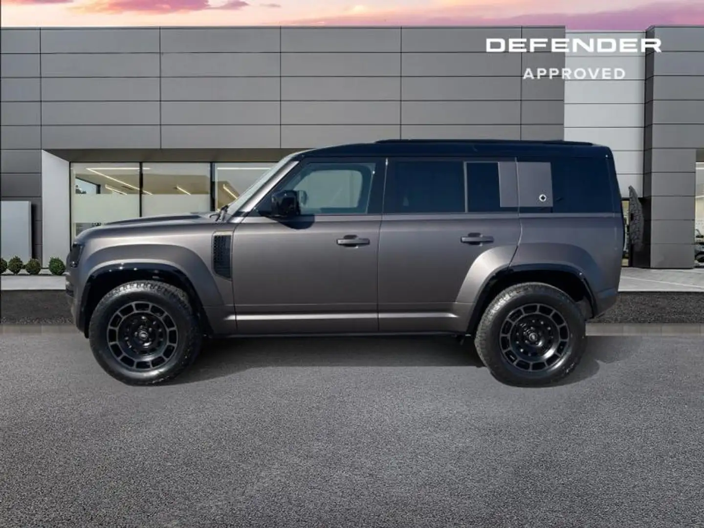 Land Rover Defender 110 4.4 P635 Octa Gris - 2