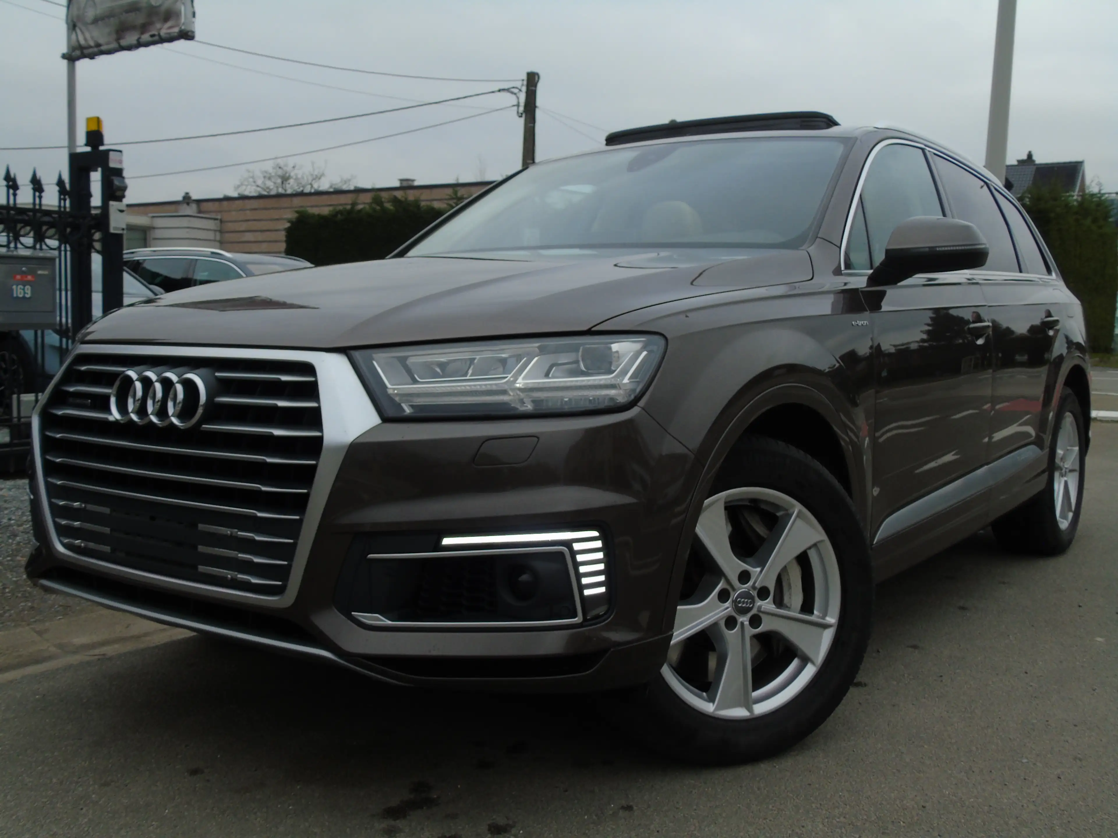 Audi Q7 e-tron 3.0 TDi V6 Quattro e-tron Tiptronic *Full-Option*Elekt+Diesel