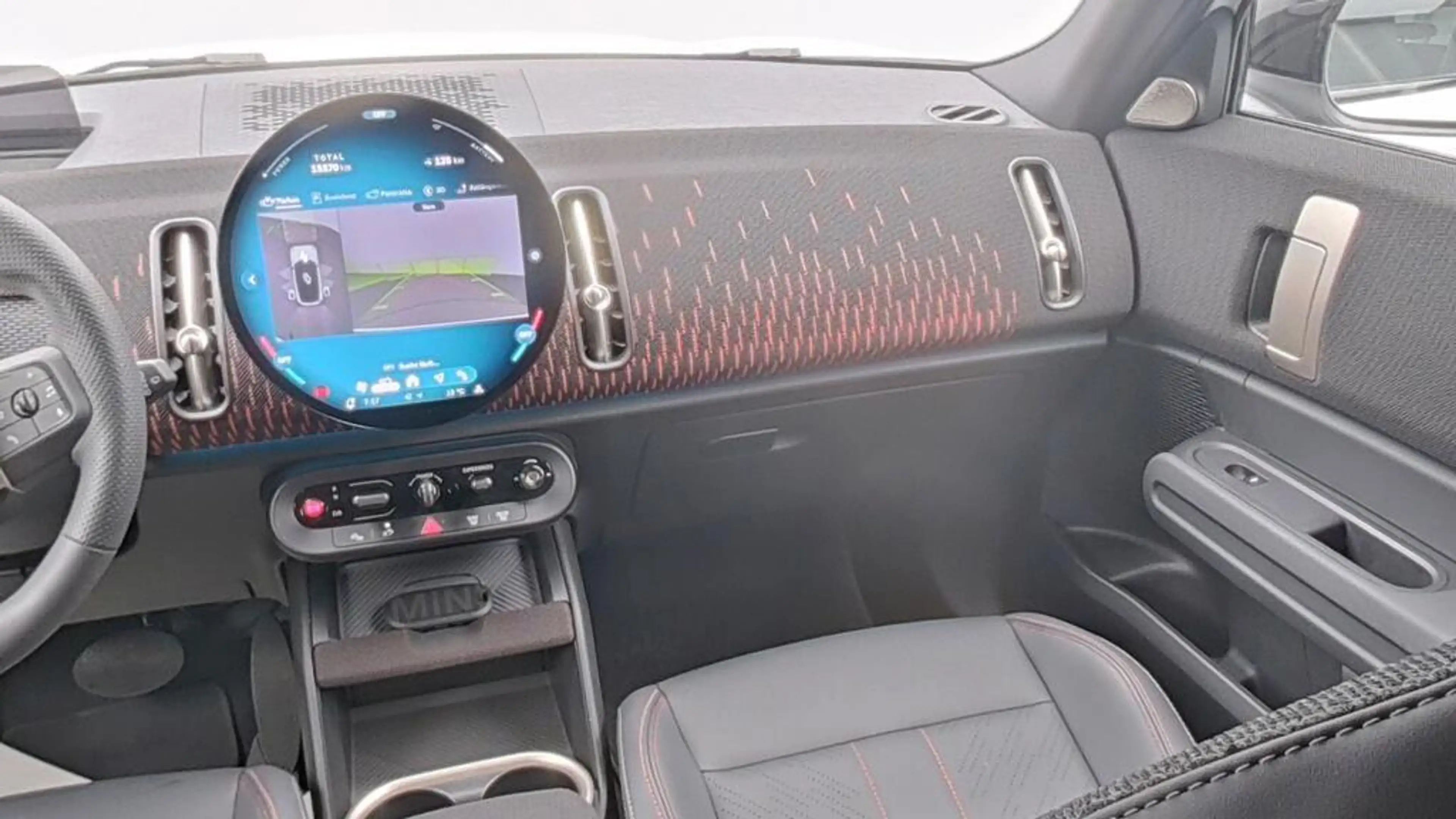 MINI Countryman SE All4 John Cooper Works Trim — photo 14