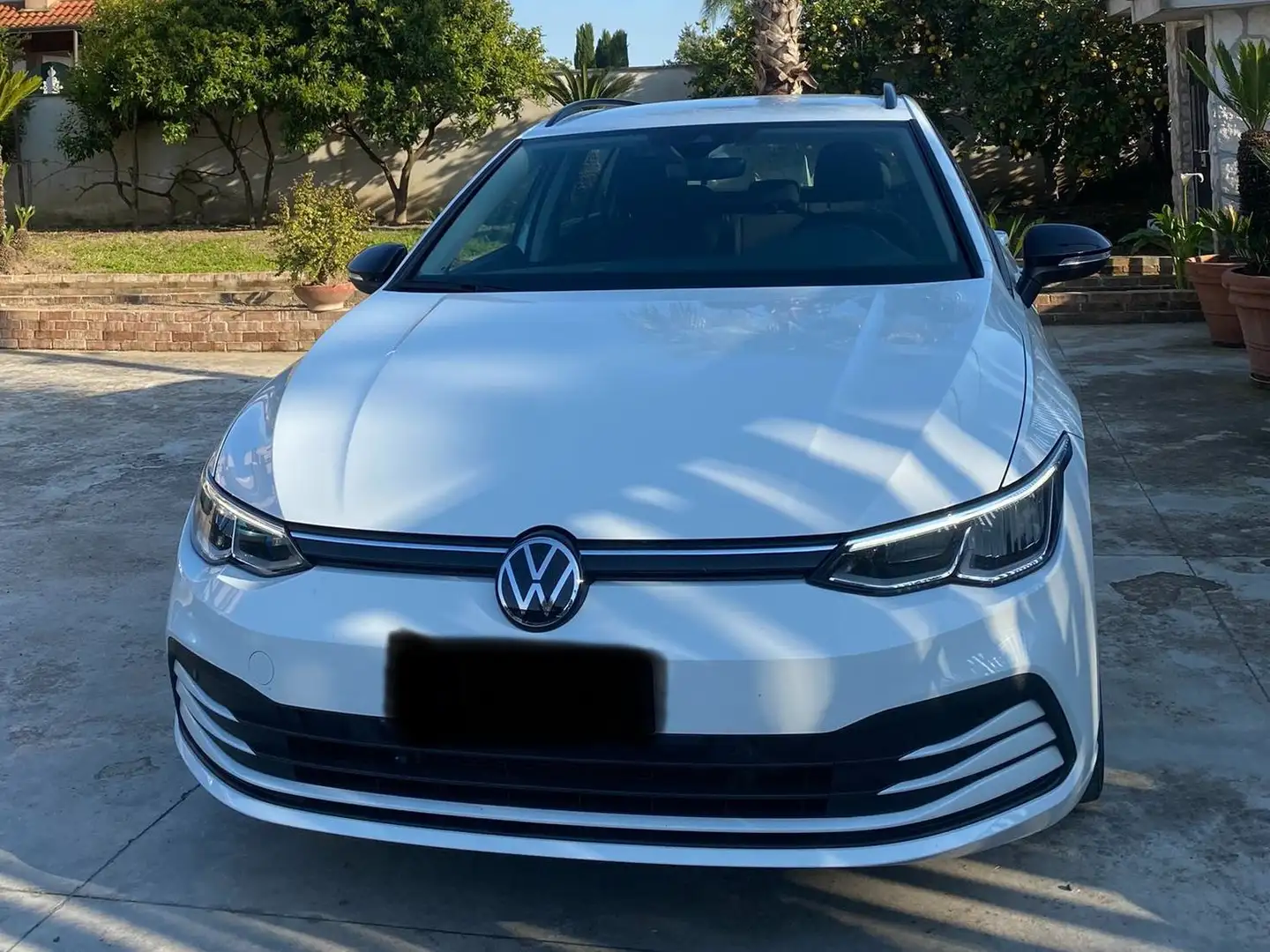 Volkswagen Golf Variant 1.6 tdi Highline 115cv dsg Blanco - 1