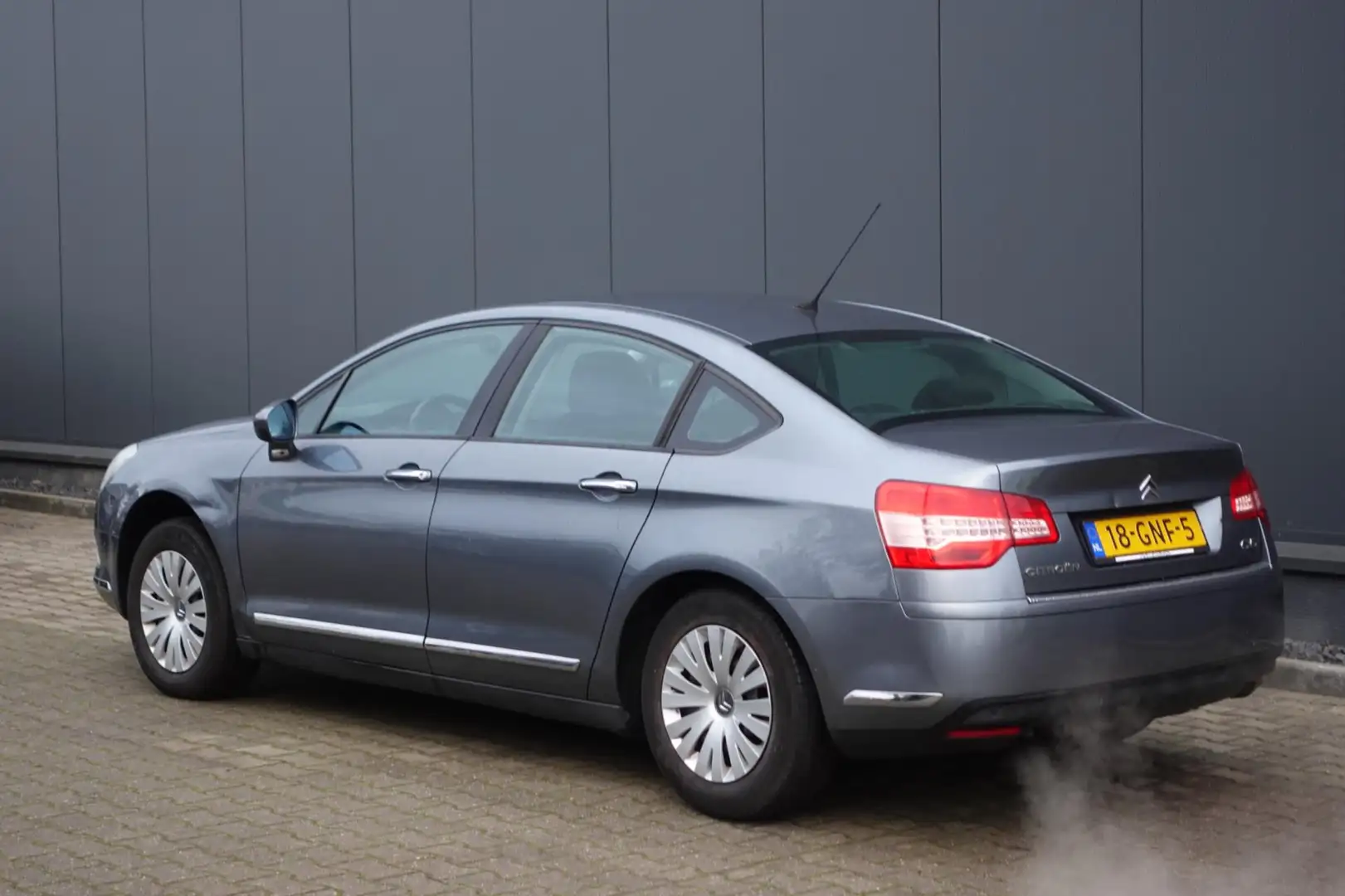 Citroen C5 2.0 16V Comfort Grijs - 2