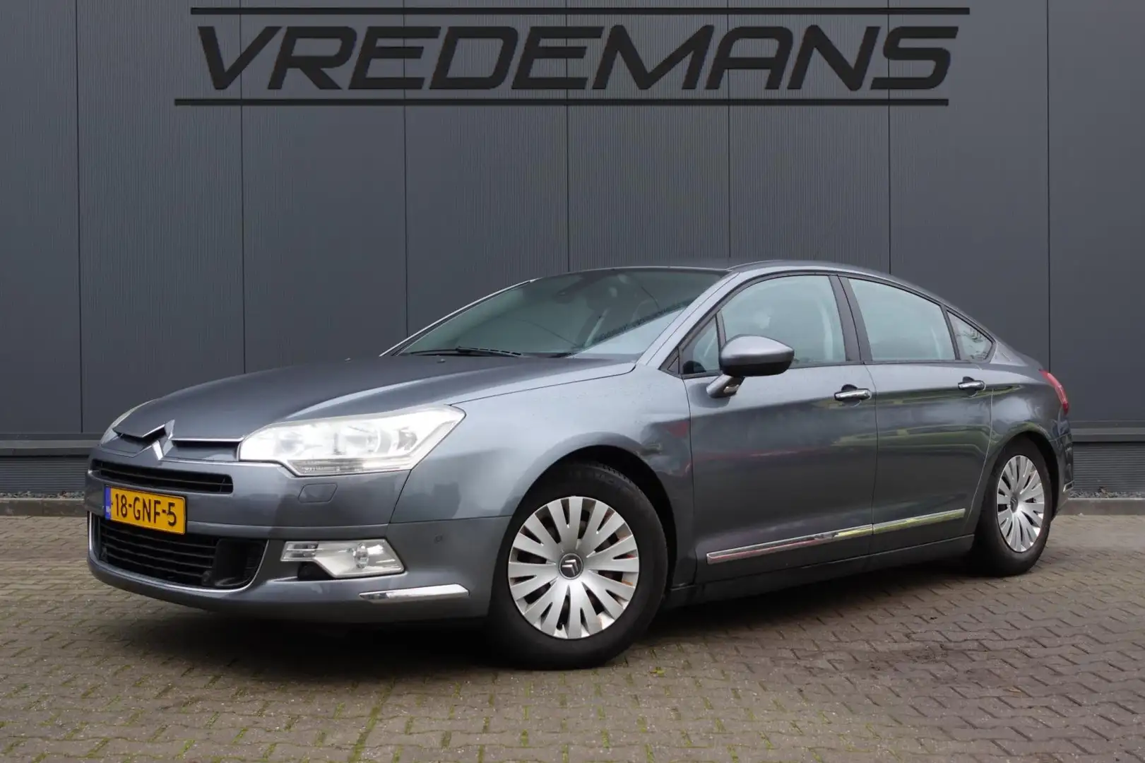Citroen C5 2.0 16V Comfort Grijs - 1