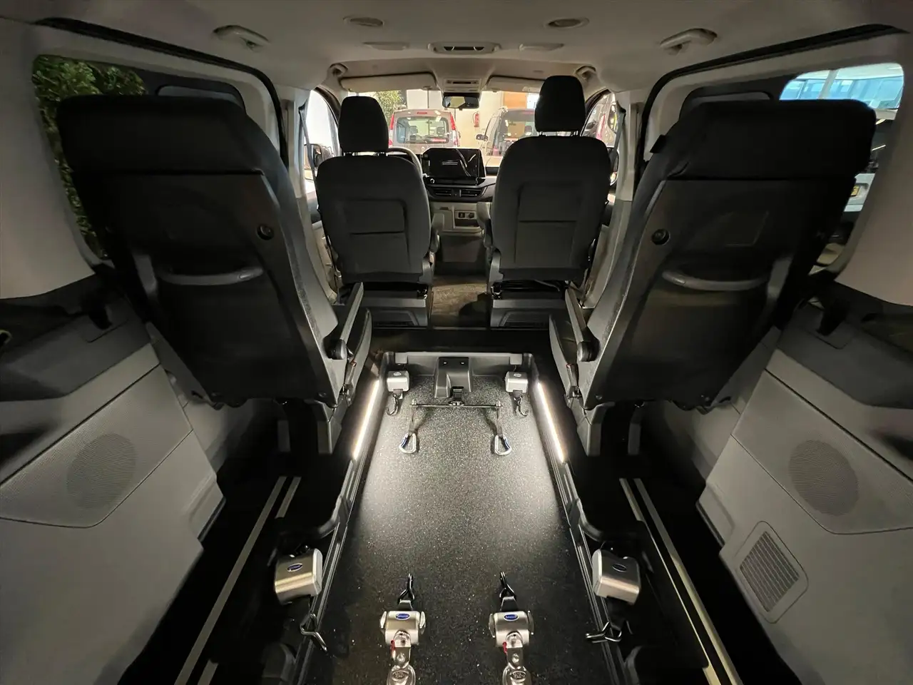 Ford Tourneo Custom 2026
