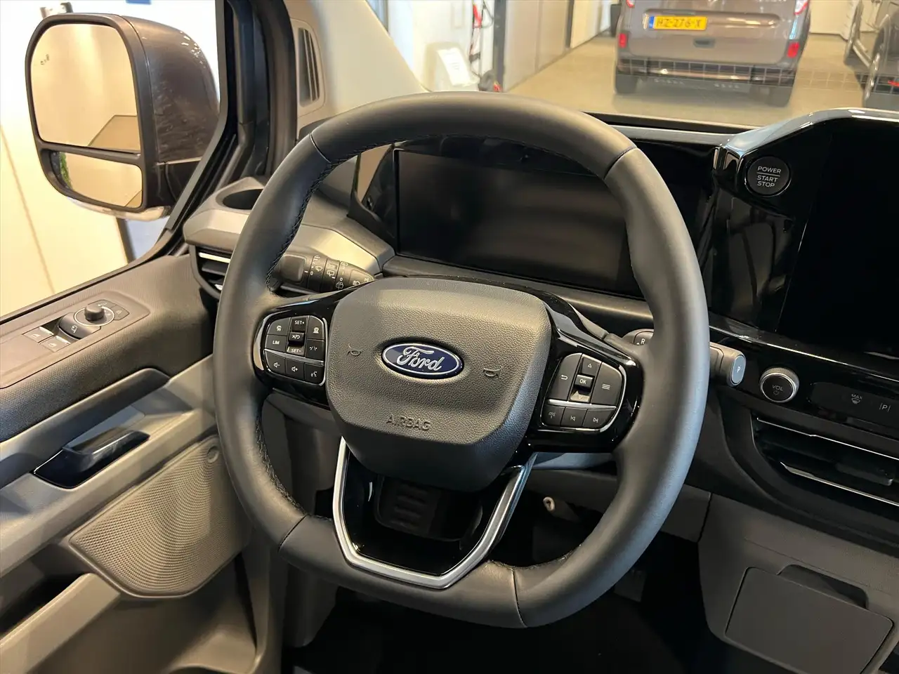 Ford Tourneo Custom 2026 — фото 20