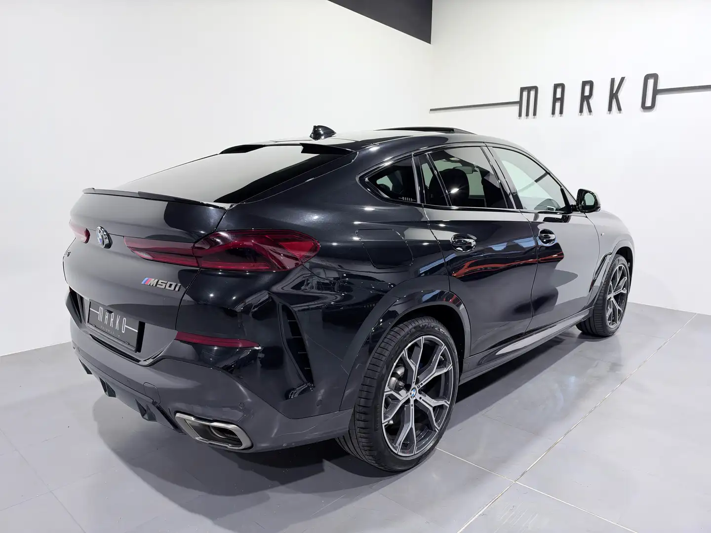 BMW X6 M M50i "netto export €40k" Schwarz - 2