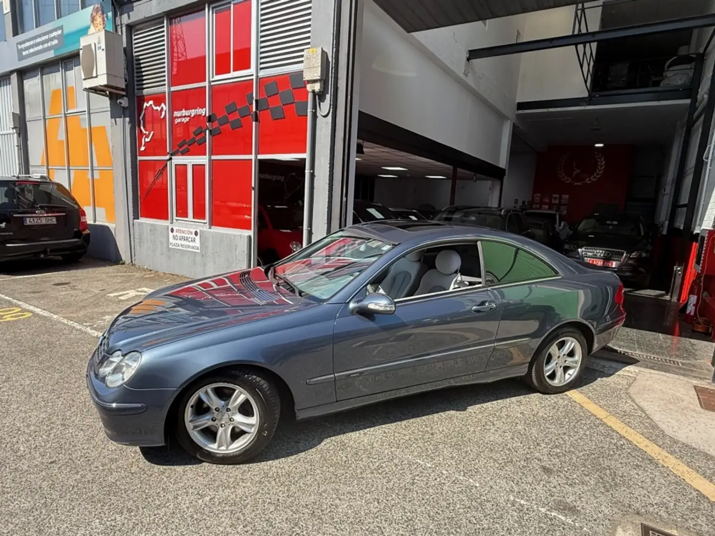 Mercedes-Benz CLK 200 320 Avantgarde Grau - 2