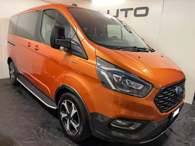 Ford Tourneo Custom