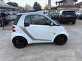 smart forTwo fortwo 1000 45 kW MHD coupé pure Weiß - thumbnail 6