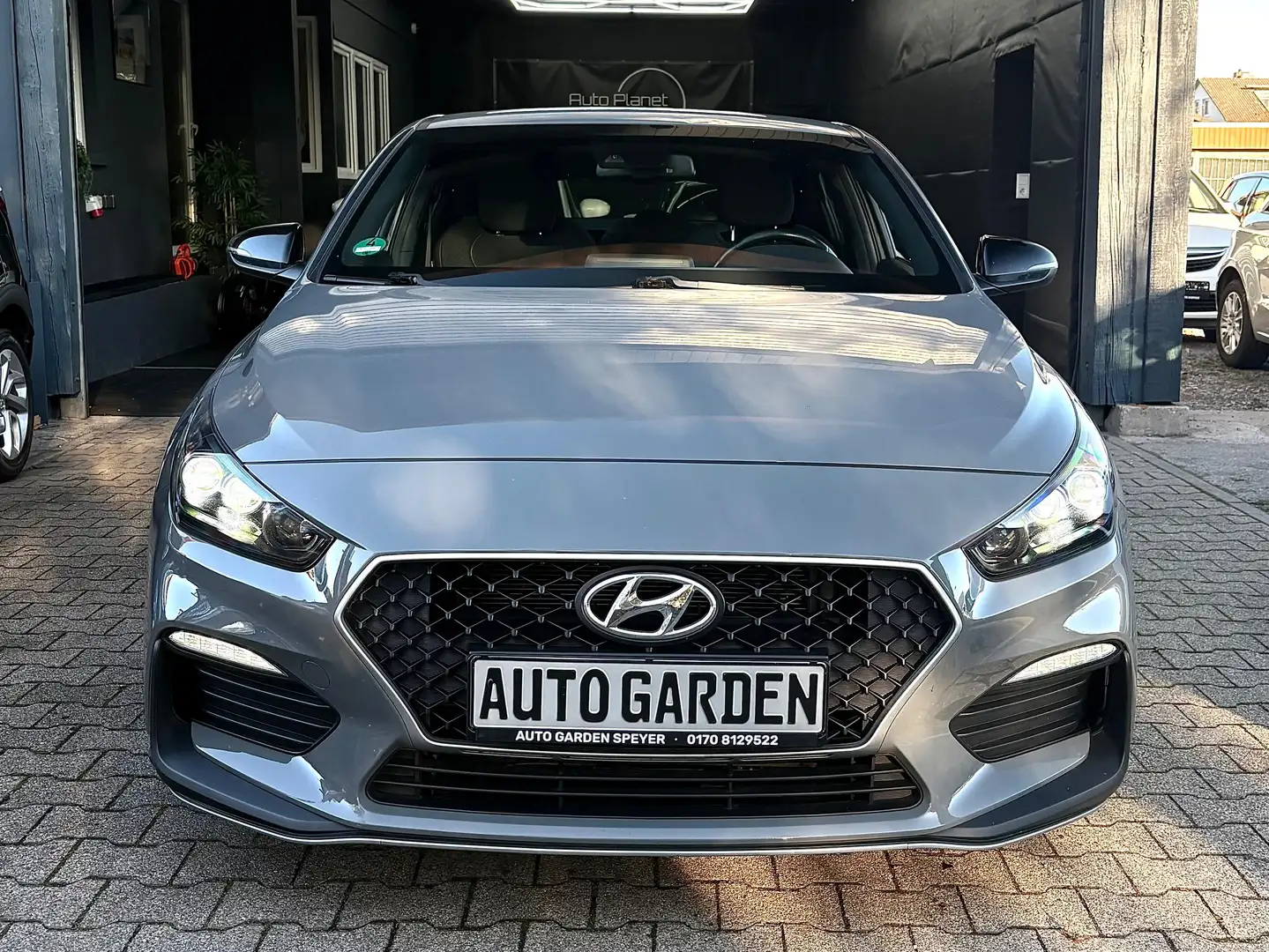 Hyundai i30 N Line , Fastback, Top Zustand Grau - 2