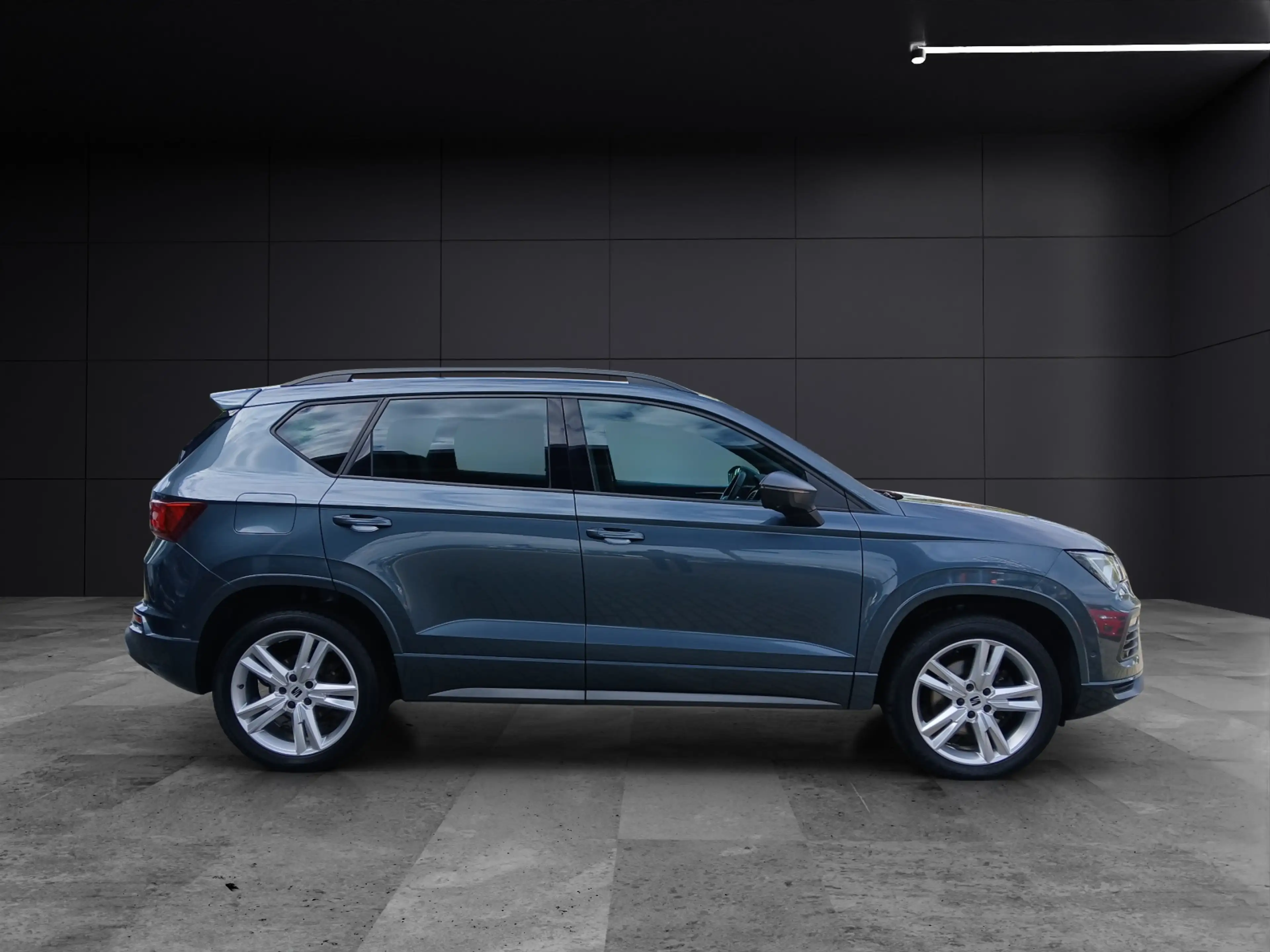 SEAT Ateca TDI FR DSG STHZG LED Navi AID ACC RFK SHZ — photo 6