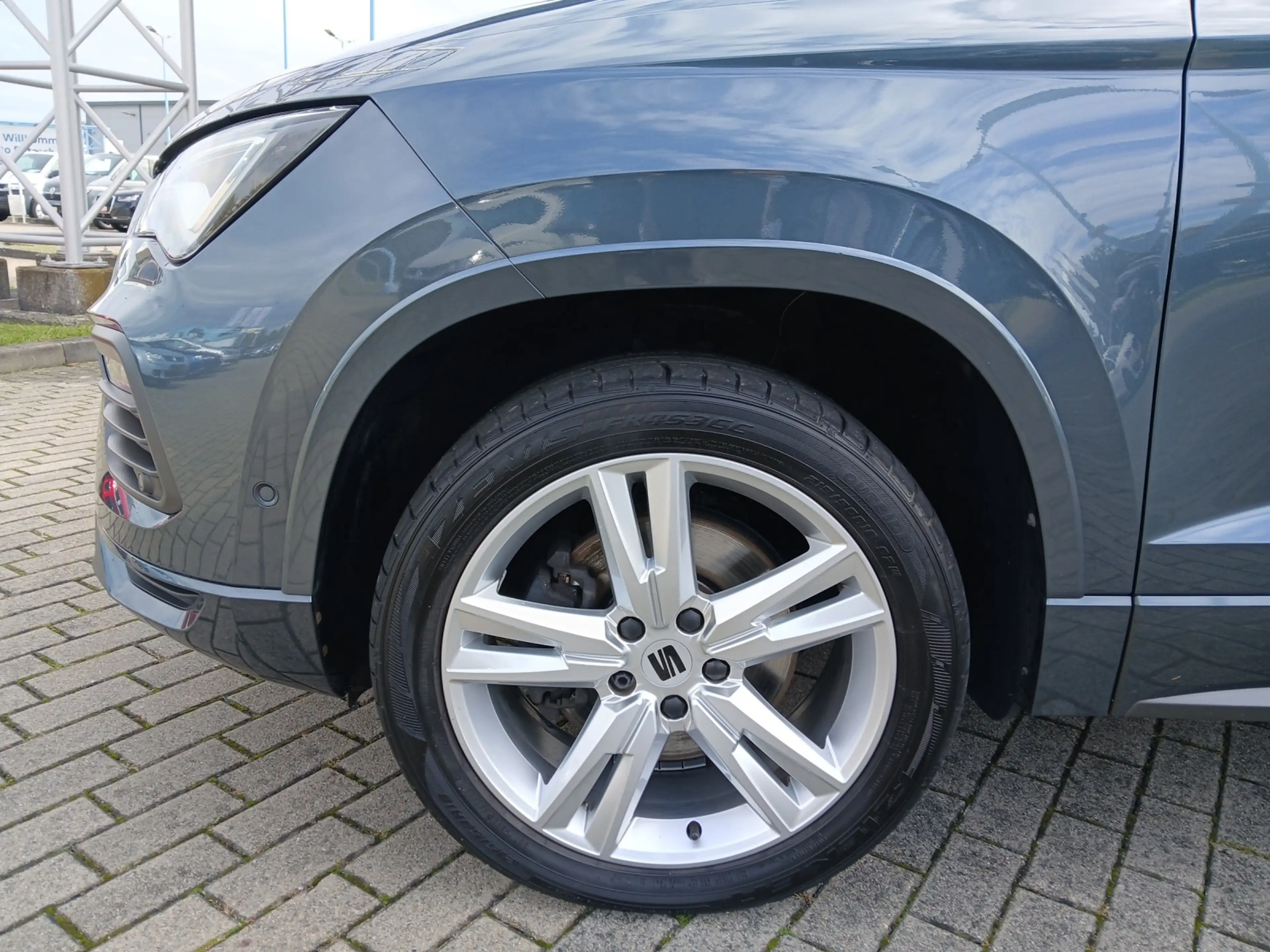 SEAT Ateca TDI FR DSG STHZG LED Navi AID ACC RFK SHZ — photo 9