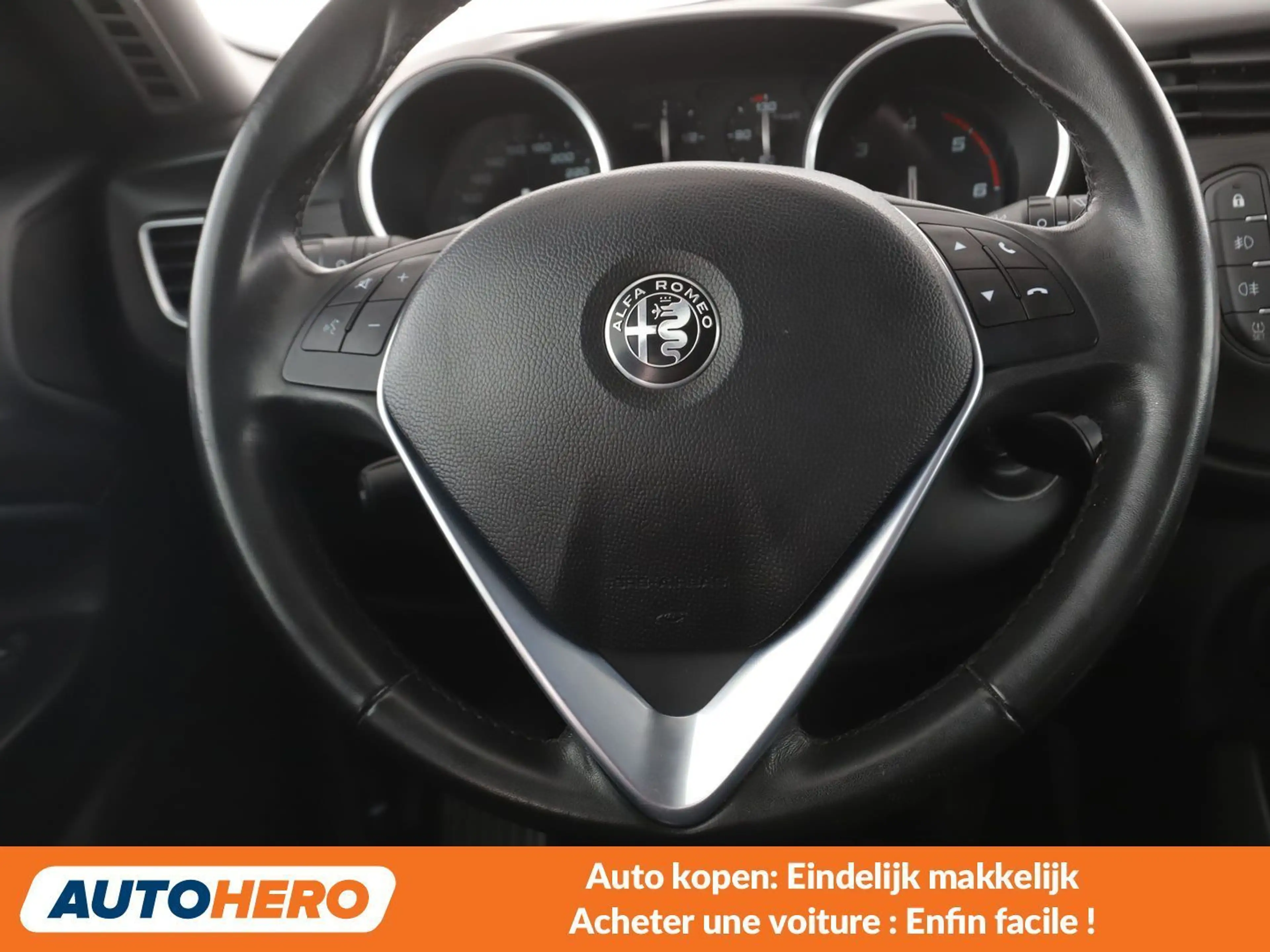 Alfa Romeo Giulietta 1.6 JTD Super — photo 5