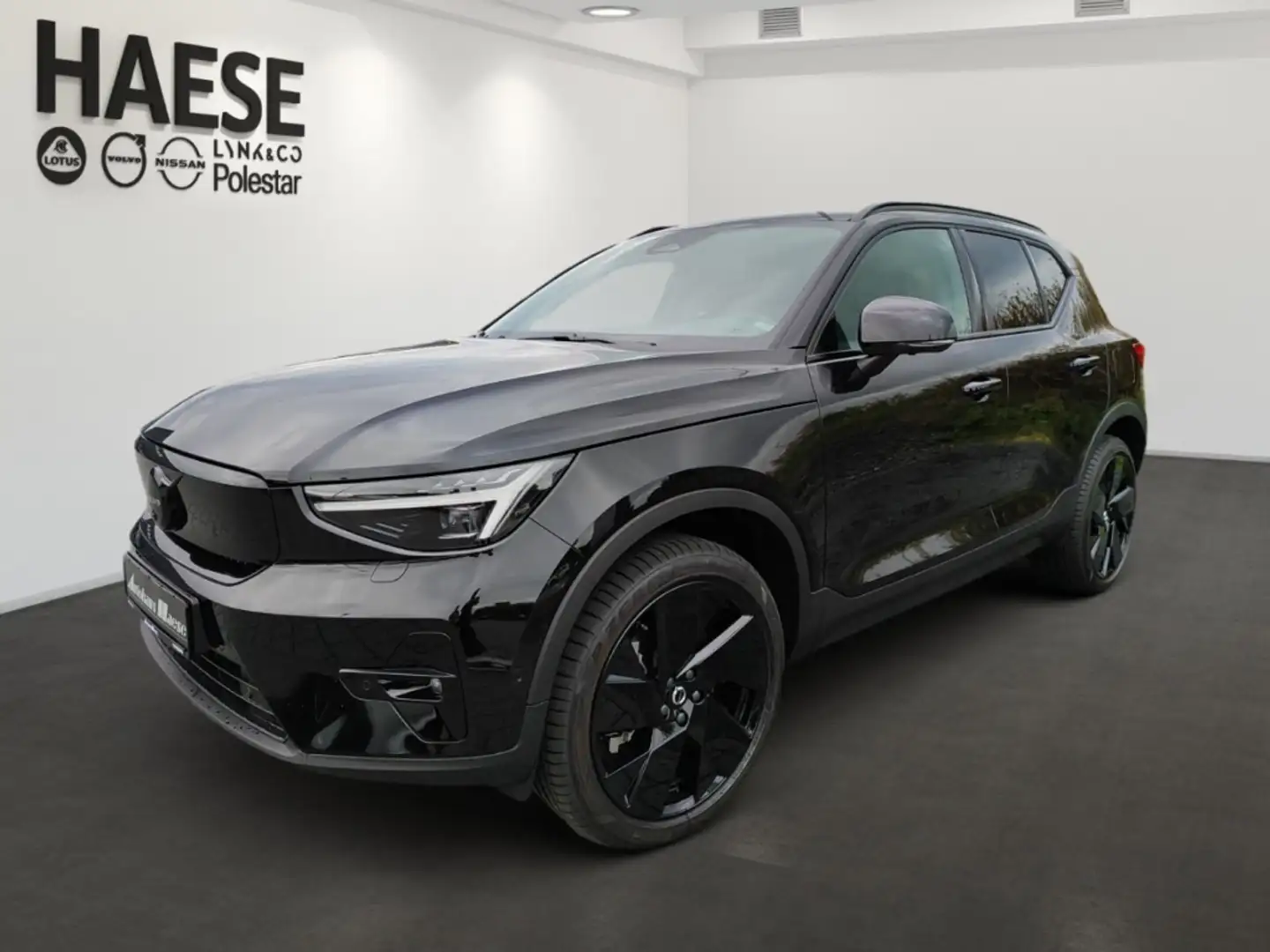 Volvo EX40 Single Motor Extended Range Plus Black Edition Sta Schwarz - 1
