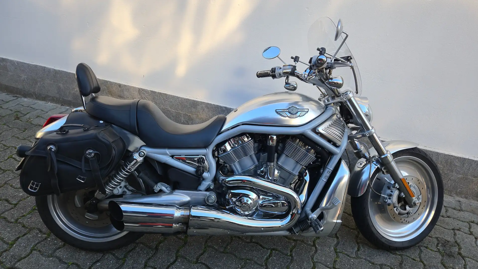 Harley-Davidson V-Rod CENTENARIO Argento - 1
