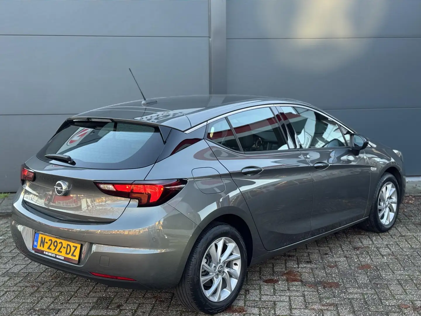 Opel Astra 1.4 Business Elegance / 1e Eig / 100% Onderhoud Grau - 2
