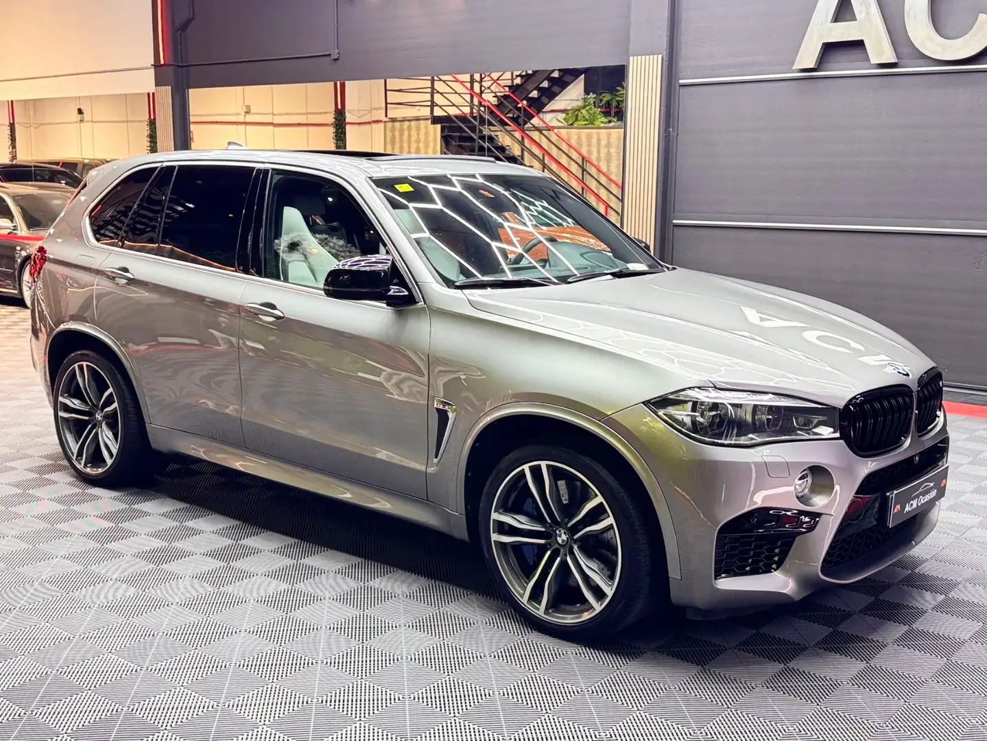 BMW X5 xDrive 50iA Beige - 1