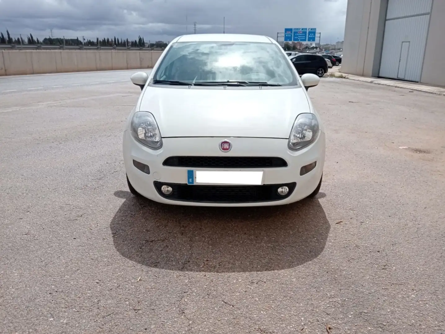 Fiat Punto 1.3Mjt Young E5+ Blanco - 2