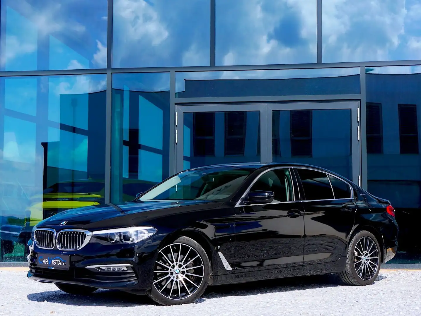 BMW 530 e Aut. Schwarz - 2