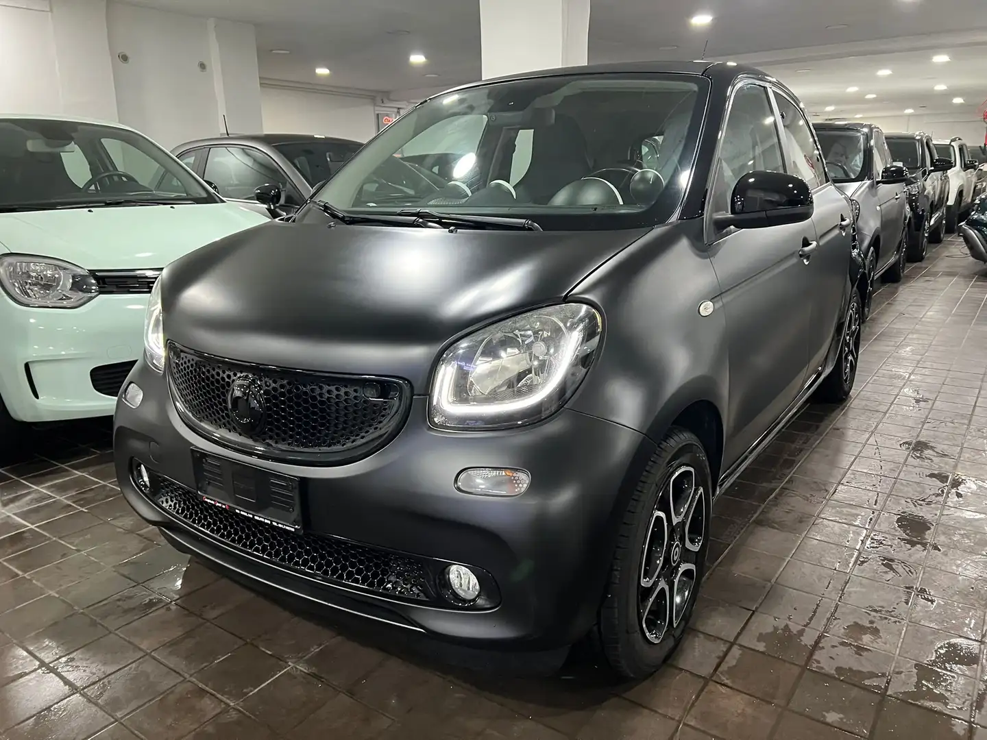 smart forFour PRIME BLACK EDITION CABRIO 1.0 BENZ/GPL 71CV Nero - 1