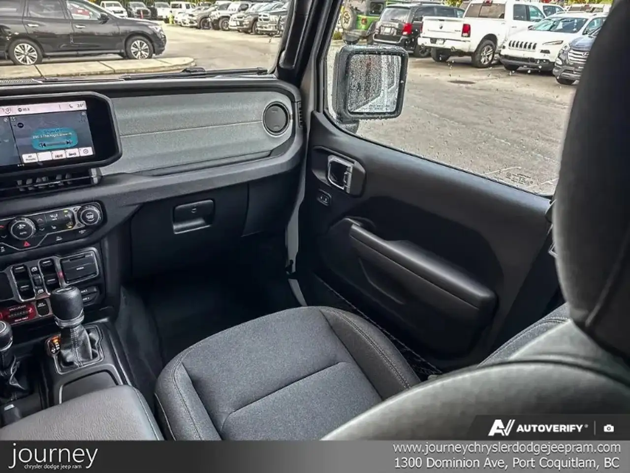 Jeep Wrangler снимка Jeep Wrangler