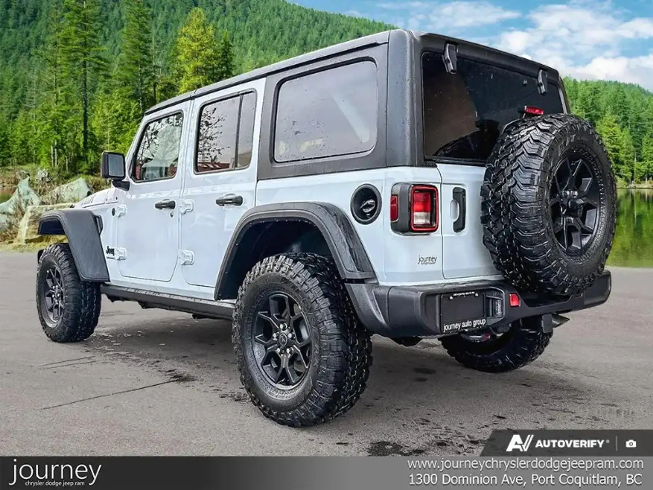 Jeep Wrangler снимка Jeep Wrangler