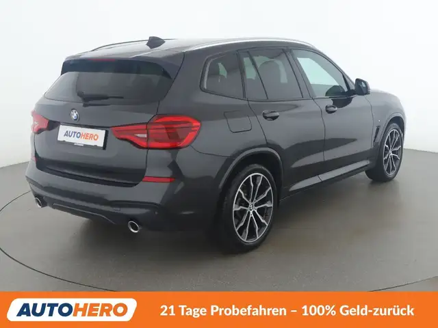 BMW X3 view 6