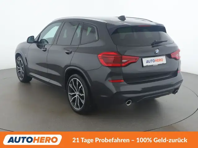 BMW X3 view 4