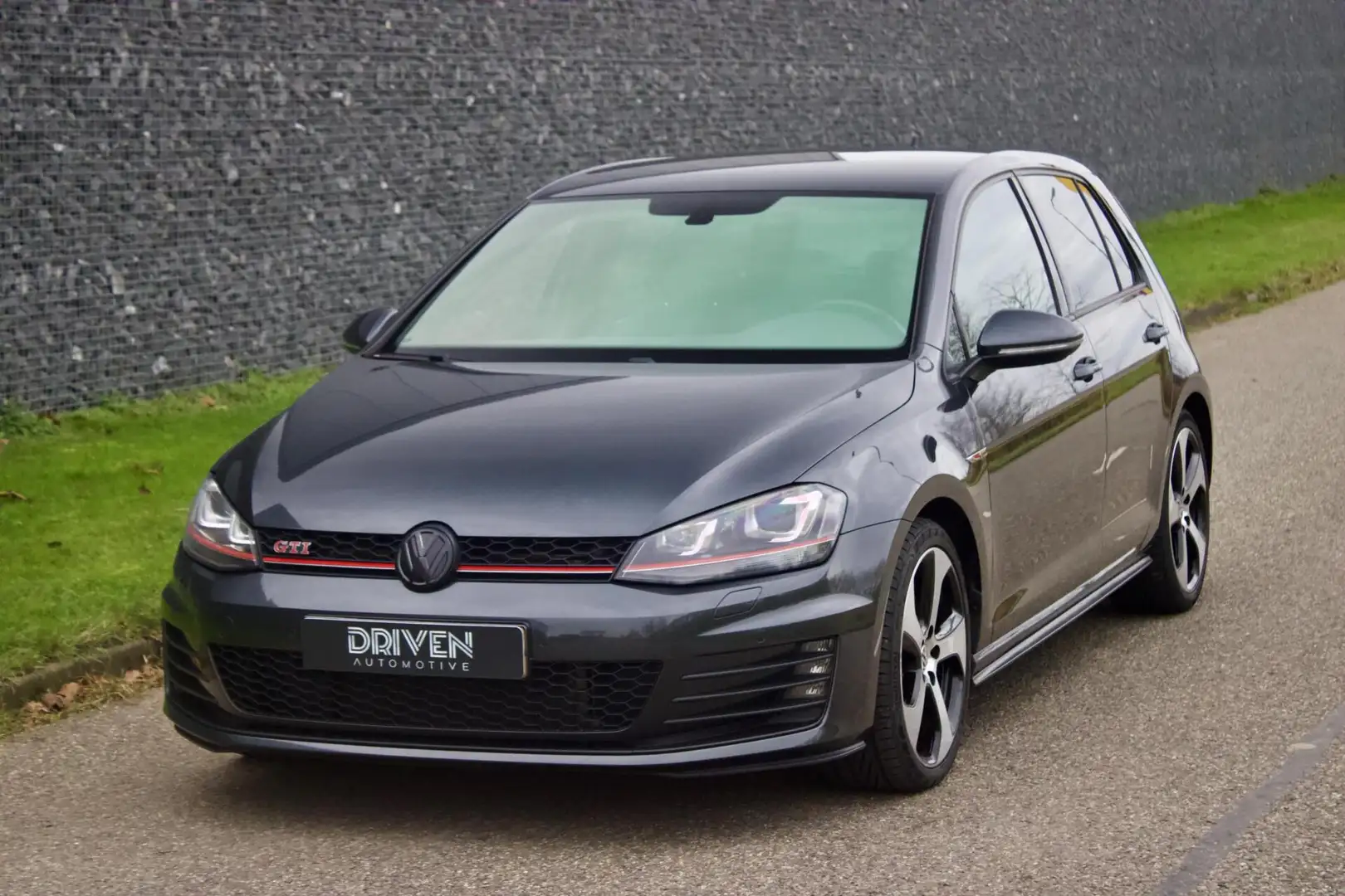 Volkswagen Golf GTI 2.0 TSI Performance Gris - 1