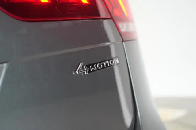Volkswagen Tiguan Allspace view 13