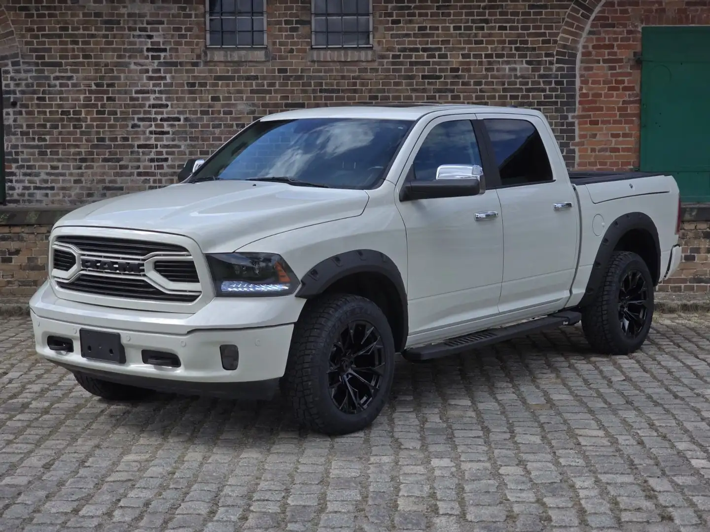 Dodge RAM Laramie,4x4 ,5.7 Hemi,Crew Cab,Rambox Weiß - 2