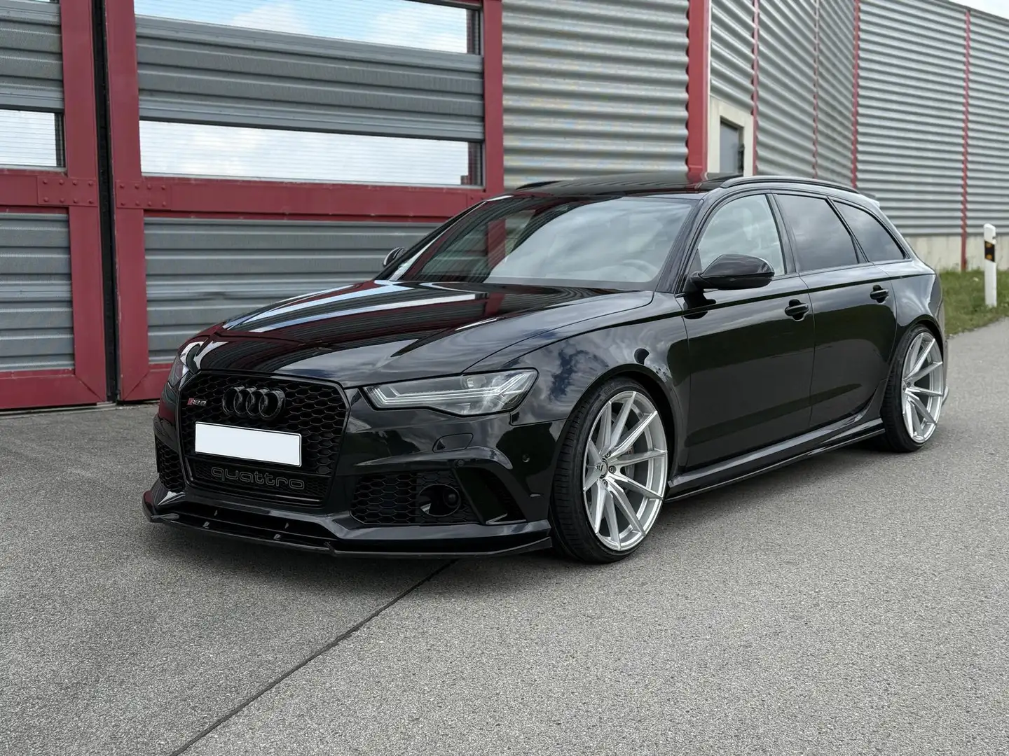 Audi RS6 4.0 TFSI/BOSE/HEAD-UP/PANO/ACC/KERAMIK/BLACK Schwarz - 1