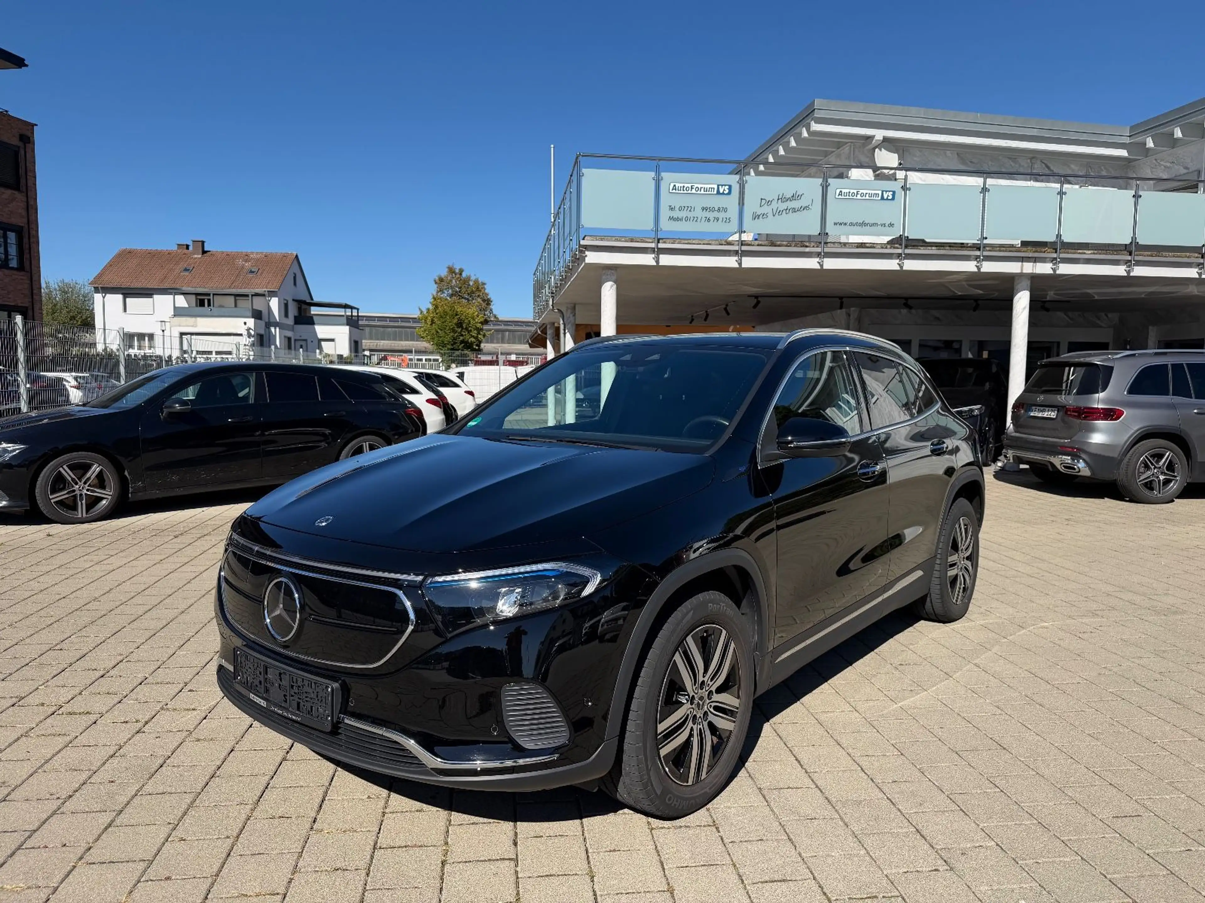 Mercedes-Benz EQA 300 4Matic*MBUX*Distr*Navi*Rcam*Ambi