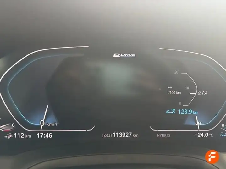 BMW Serie 3 330e xDrive Touring (2021) 2022, foto 12
