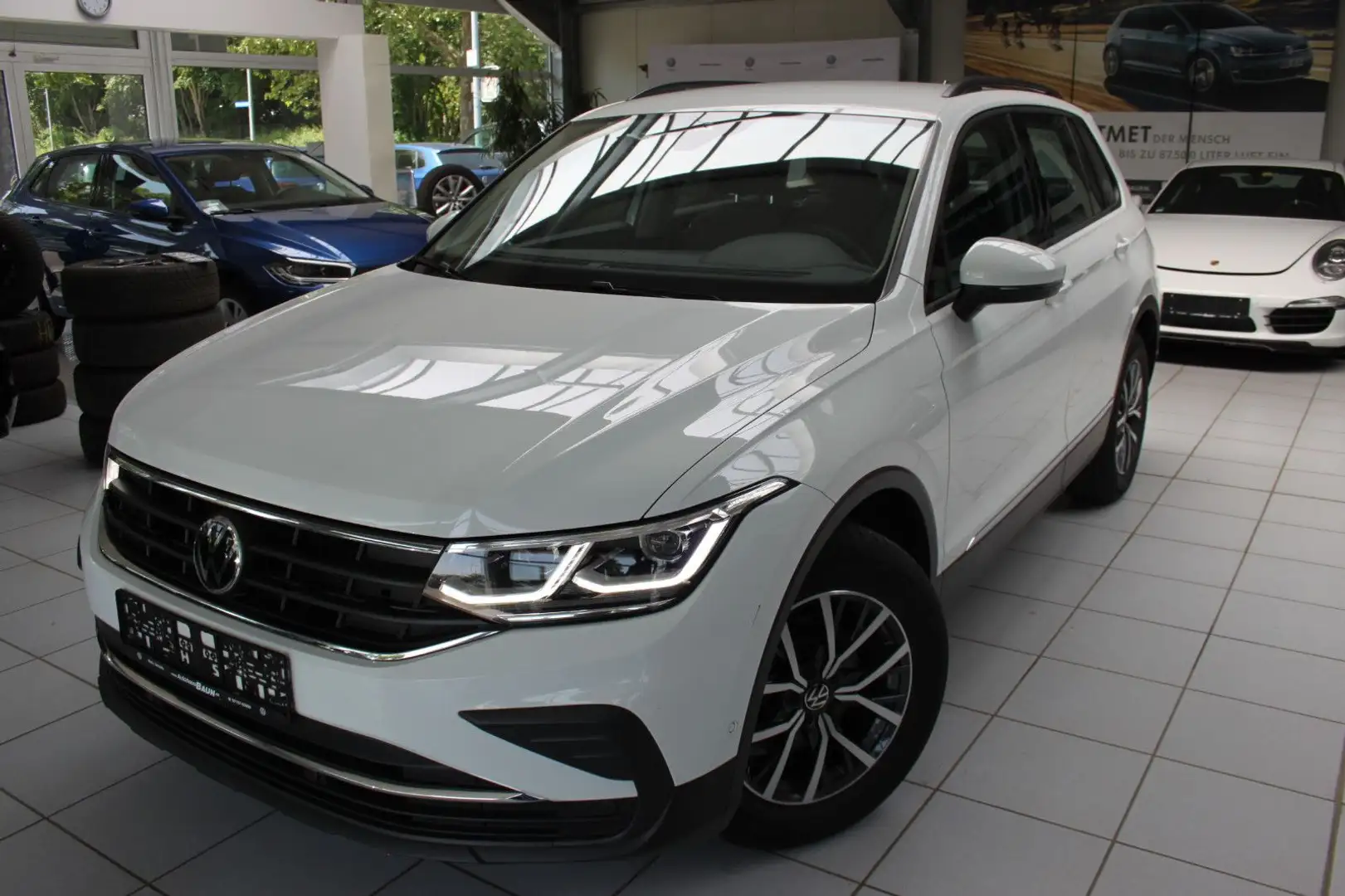 Volkswagen Tiguan /DSG/AHK/ASSIST+/KAME/ACC/NAVI/STZHZ/LEDMA Weiß - 1