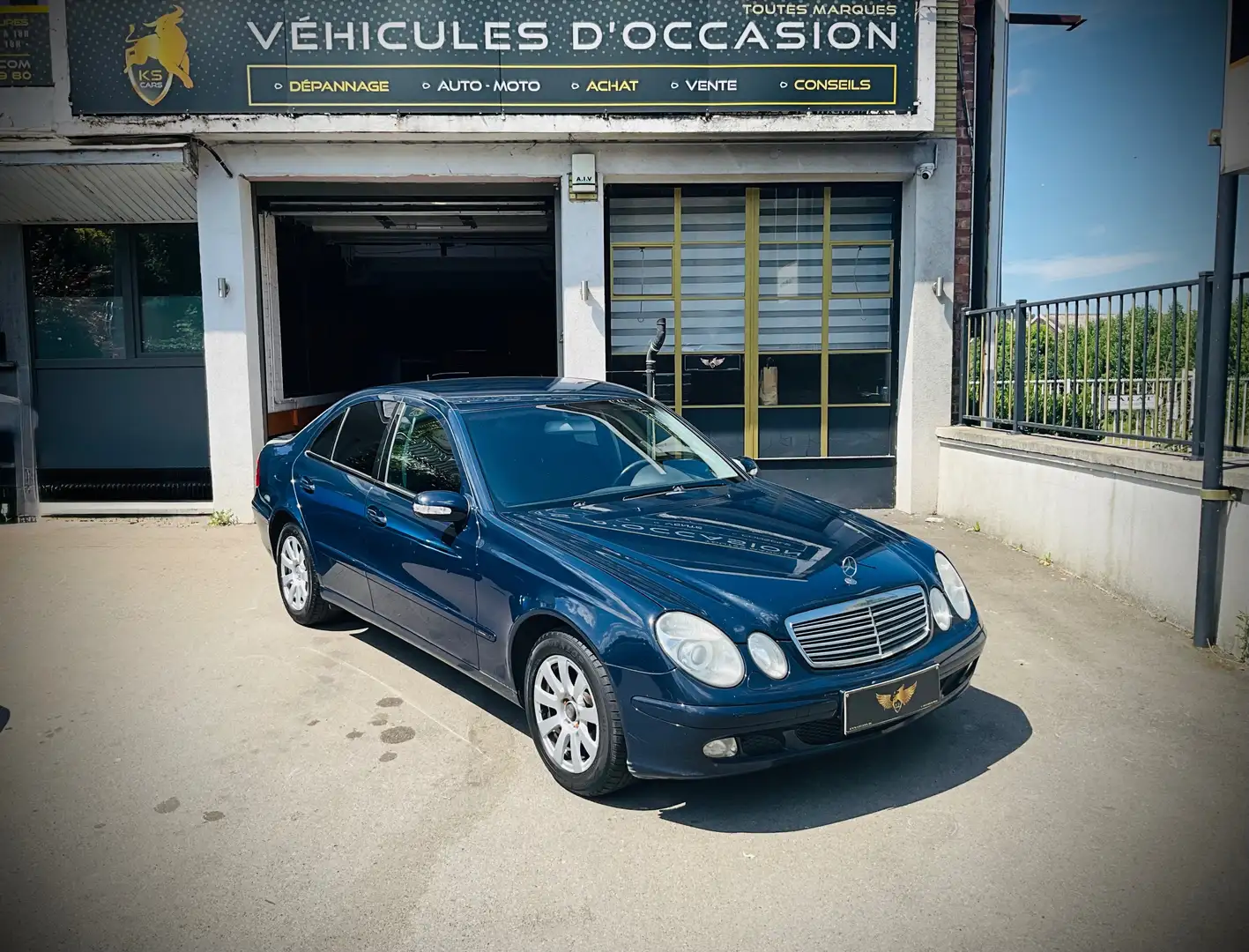 Mercedes-Benz E 270 E 270 CDI Avantgarde !!! OFFRE DU MOMENT !!! Bleu - 1