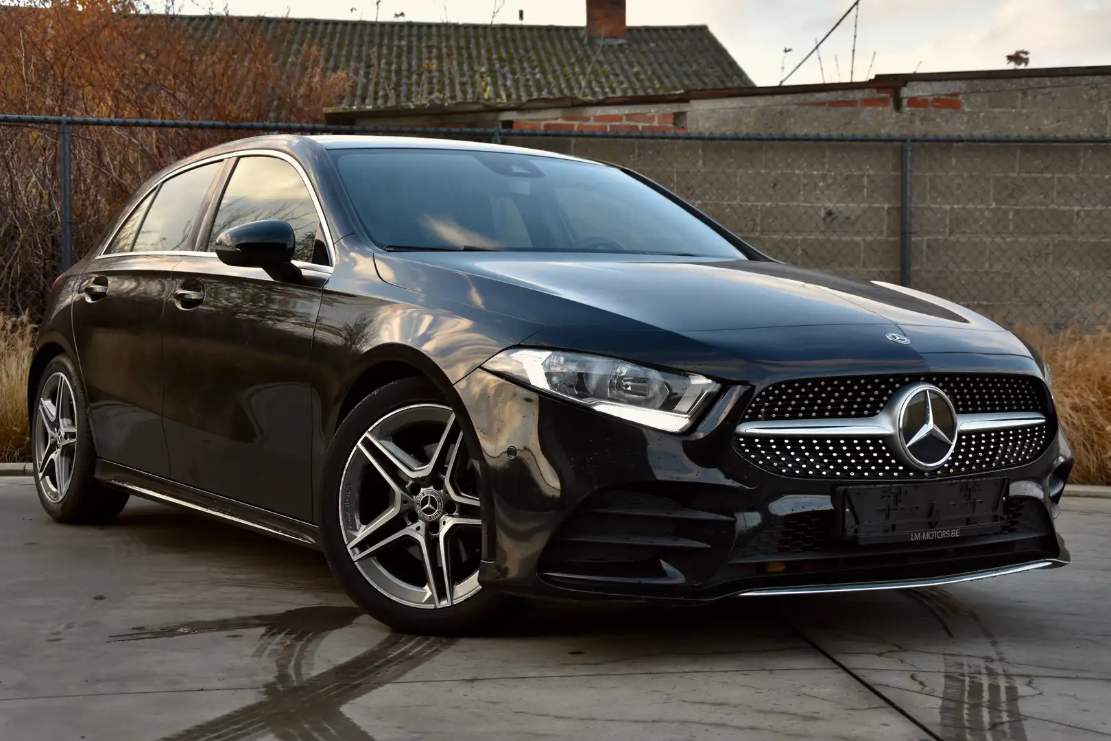 Mercedes-Benz A 200 **AMG LINE** PANO DAK ** CAMERA ** Noir - 1