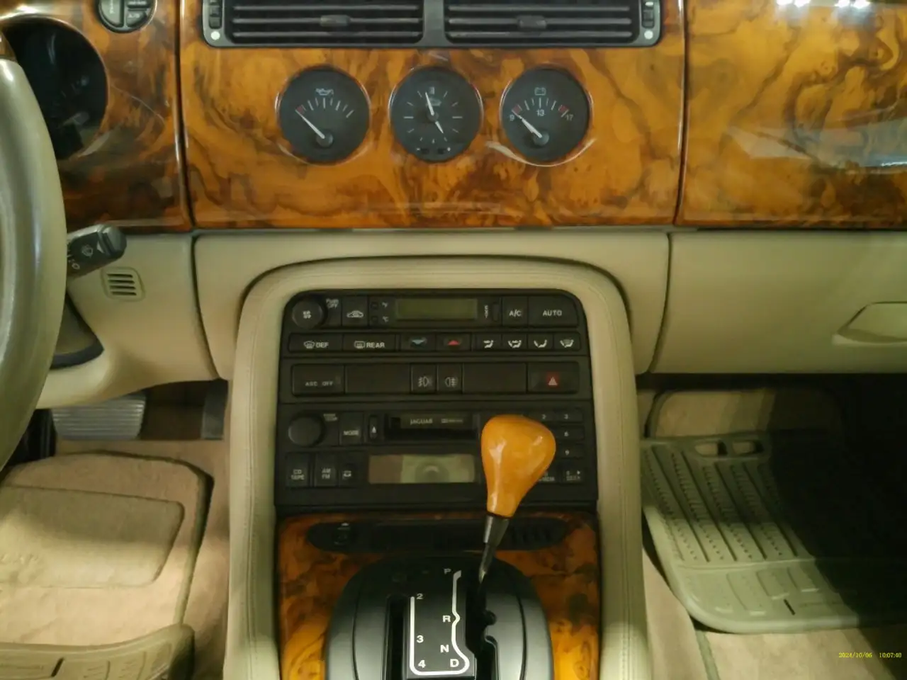 Jaguar XK снимка Jaguar XK