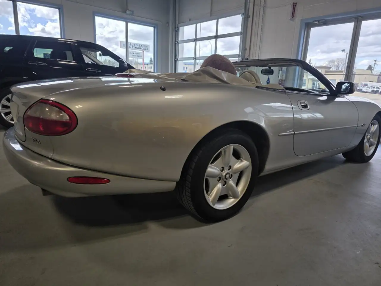 Jaguar XK снимка Jaguar XK