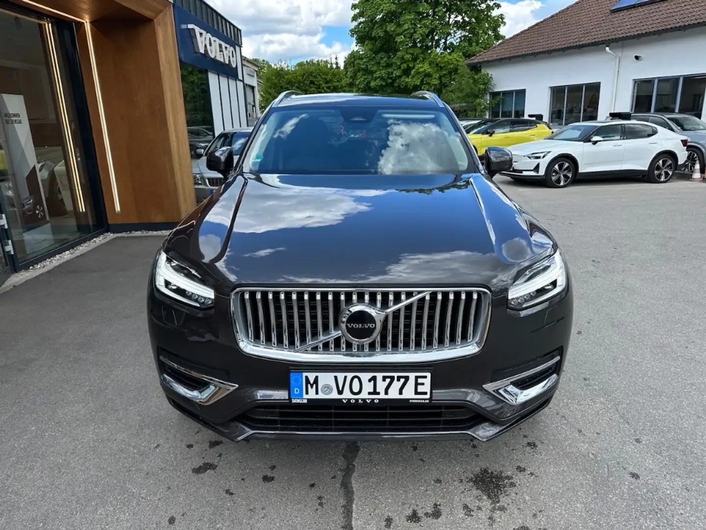 Volvo XC90 T8 AWD Plus Bright Plug-In Hybrid EU6e 7-Sitzer St Grau - 2