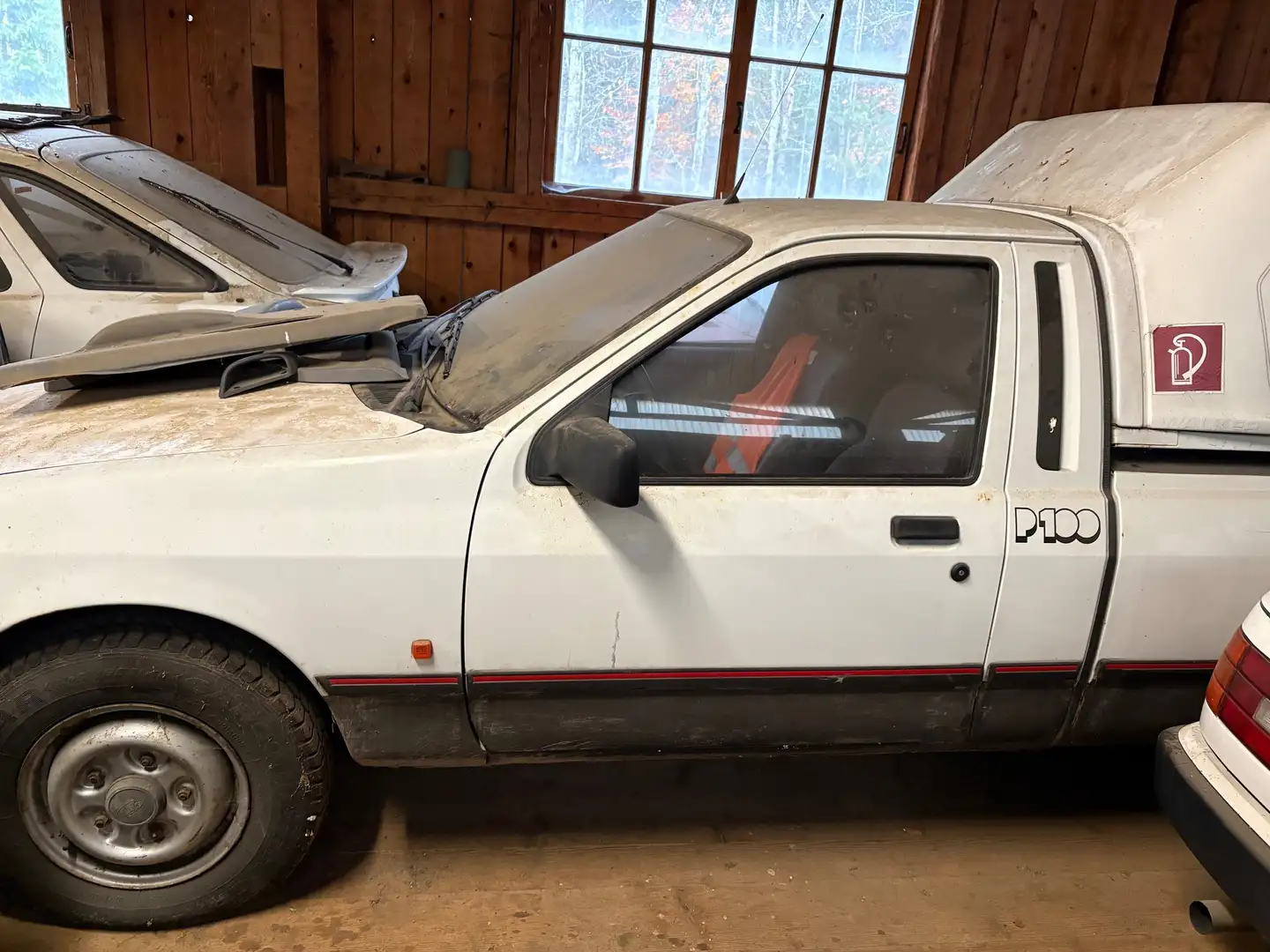 Ford Sierra P100 Pickup Biały - 1